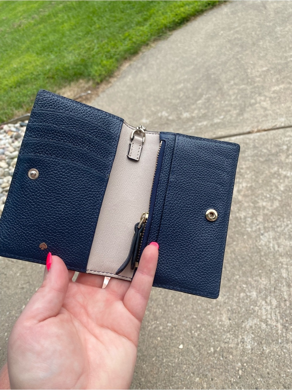 🌈 kate spade Two-Tone Light Blue and Navy Leather Card Case with Key Ring - Picture 8 of 8